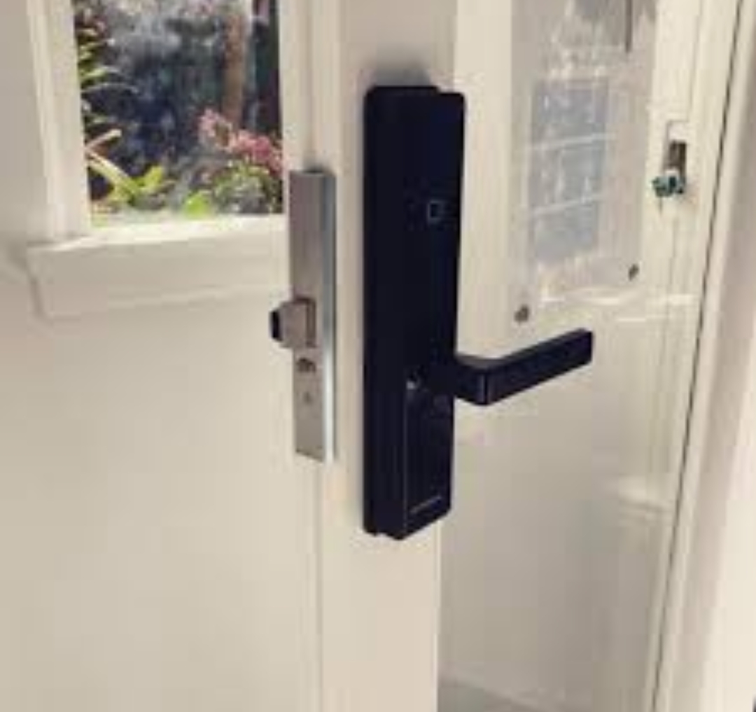 Black Door Handles vs. Silver: Which is Better for Your Home?