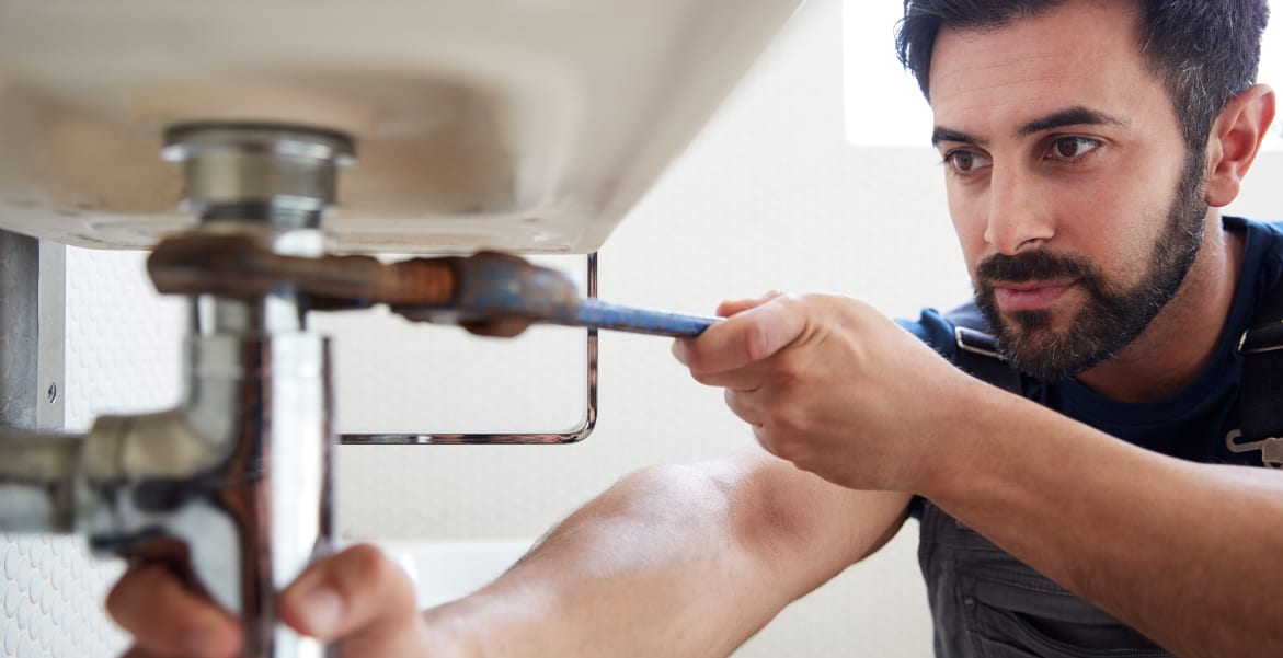 Plumber in Hinckley and Swadlincote